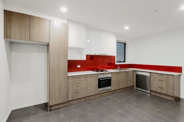 2Bedrooms, 1Bathrooms