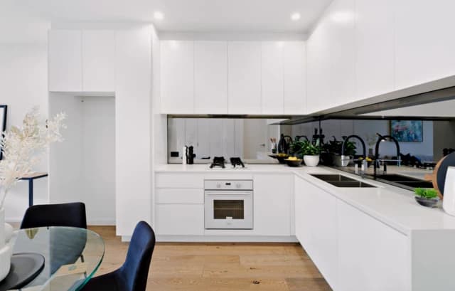 2Bedrooms, 2Bathrooms
