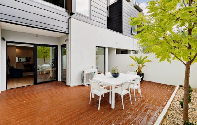 2Bedrooms, 2Bathrooms