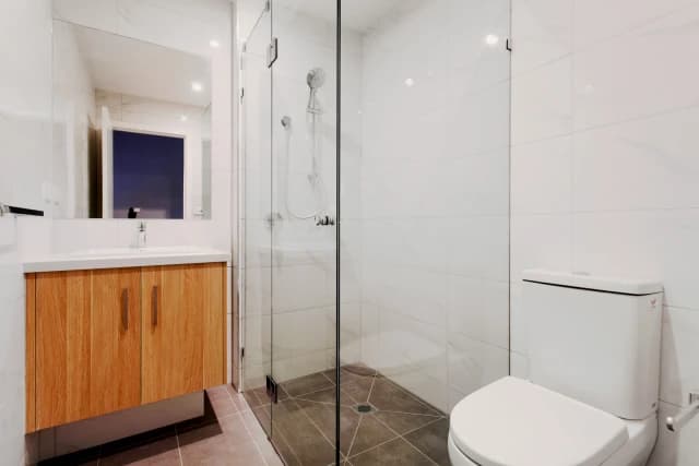 2Bedrooms, 2Bathrooms