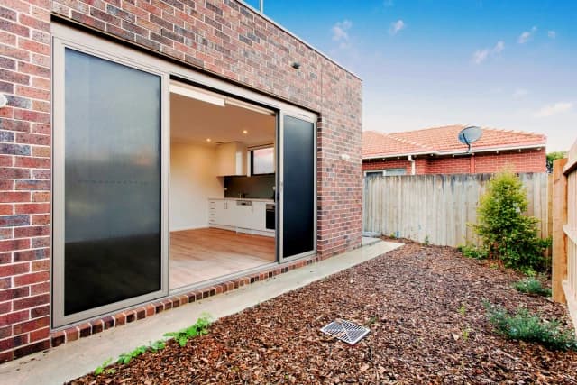 2Bedrooms, 2Bathrooms