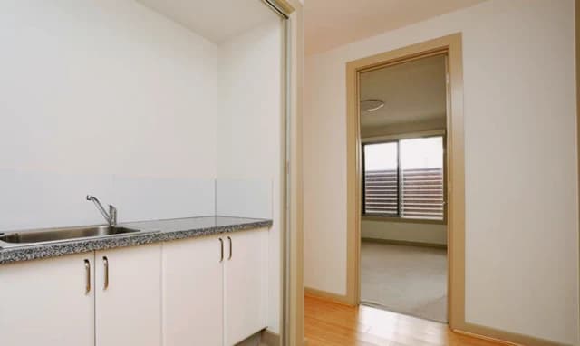 2Bedrooms, 1Bathrooms
