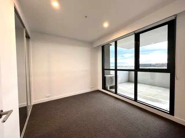 1Bedrooms, 1Bathrooms