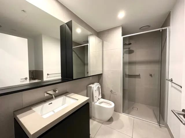 1Bedrooms, 1Bathrooms