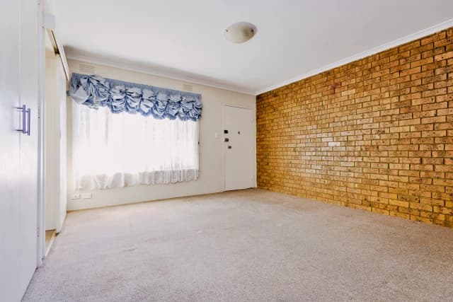 2Bedrooms, 1Bathrooms