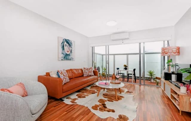 2Bedrooms, 1Bathrooms