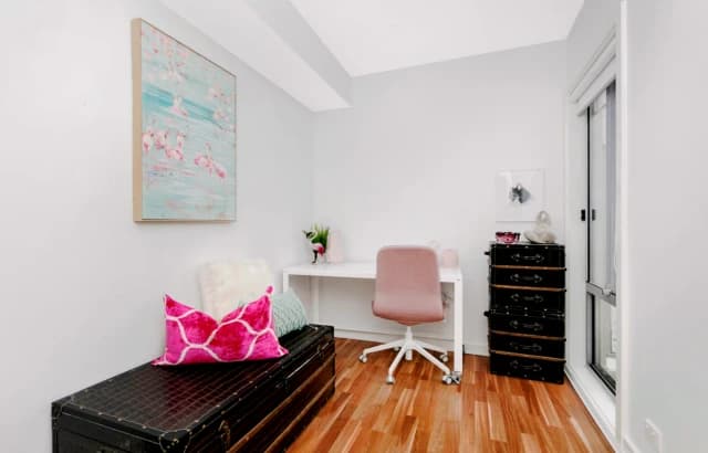 2Bedrooms, 1Bathrooms