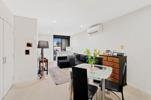 1Bedrooms, 1Bathrooms