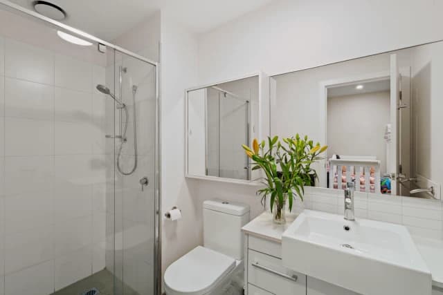 1Bedrooms, 1Bathrooms