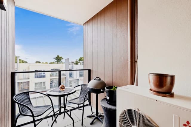 1Bedrooms, 1Bathrooms