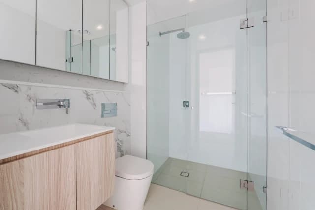2Bedrooms, 2Bathrooms
