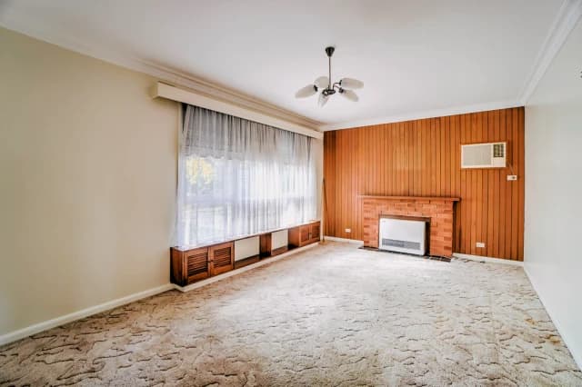 4Bedrooms, 1Bathrooms