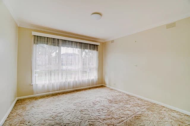 4Bedrooms, 1Bathrooms