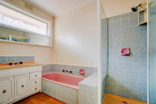 4Bedrooms, 1Bathrooms