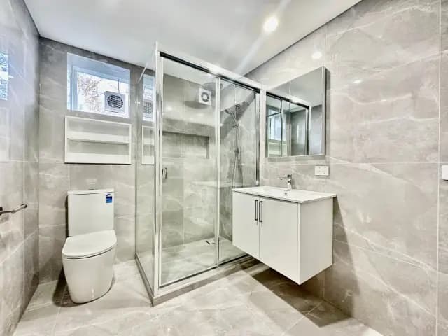 2Bedrooms, 1Bathrooms
