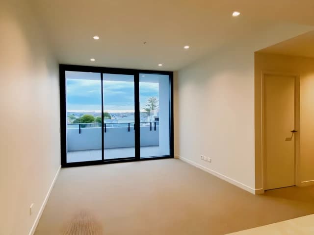 2Bedrooms, 1Bathrooms