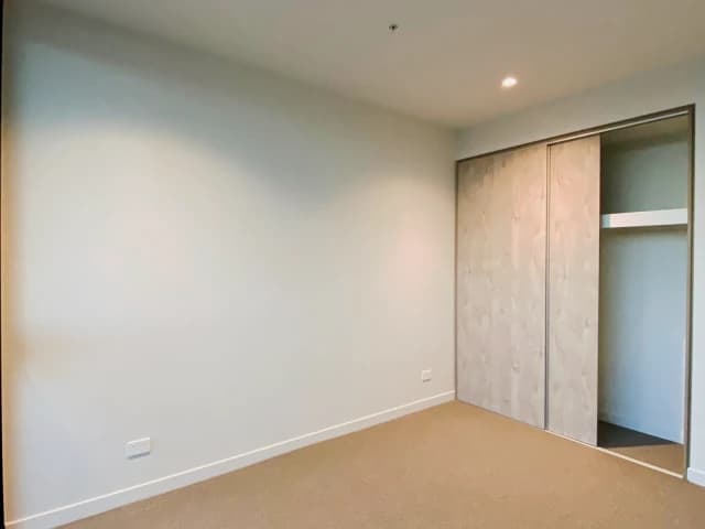 2Bedrooms, 1Bathrooms