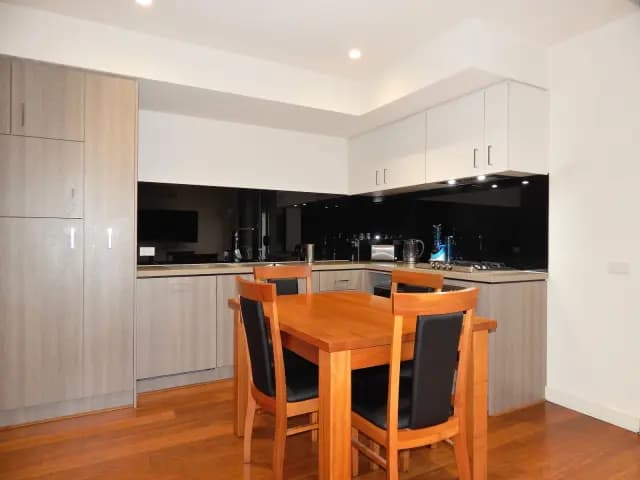 1Bedrooms, 1Bathrooms