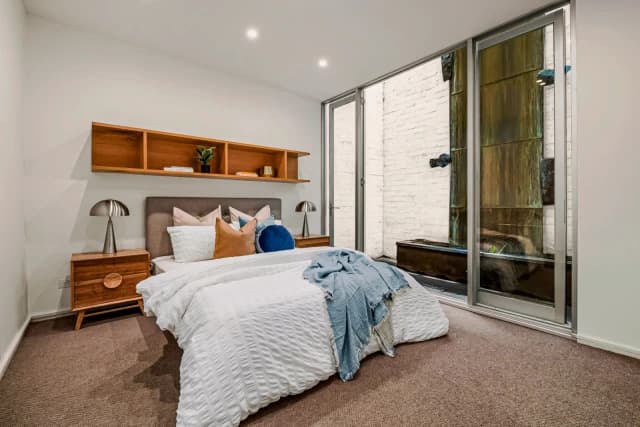 9 Francis Street, South Melbourne image 5