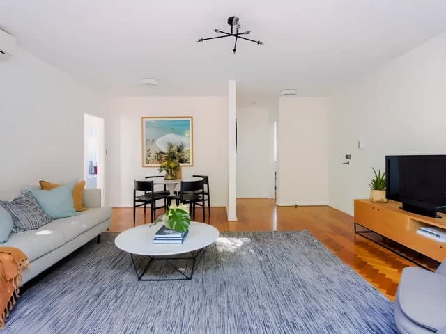 3 Bed, 1 Bath