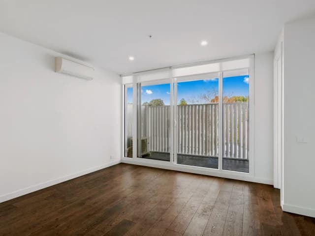 2 Bed, 2 Bath