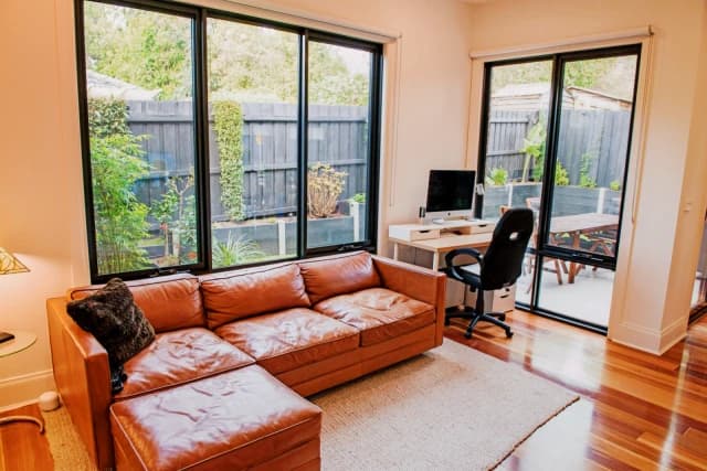18B Merton Street, Camberwell image 2