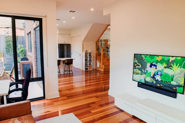 18B Merton Street, Camberwell image 5