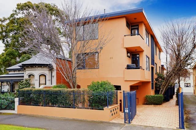 4/85 Merton Street, Albert Park image