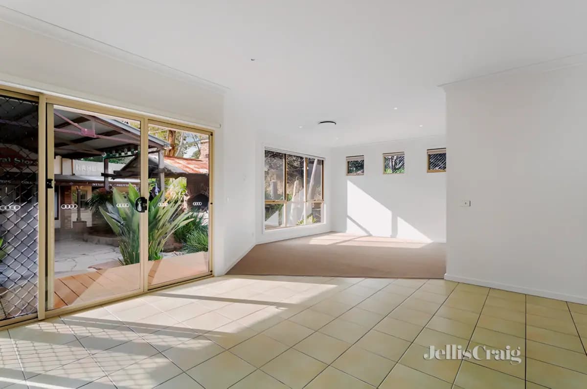 548B Heidelberg - Kinglake Road, Wattle Glen