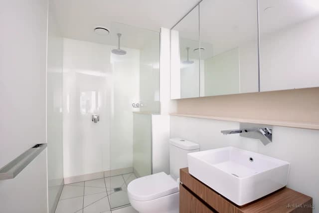 2 Bed, 2 Bath