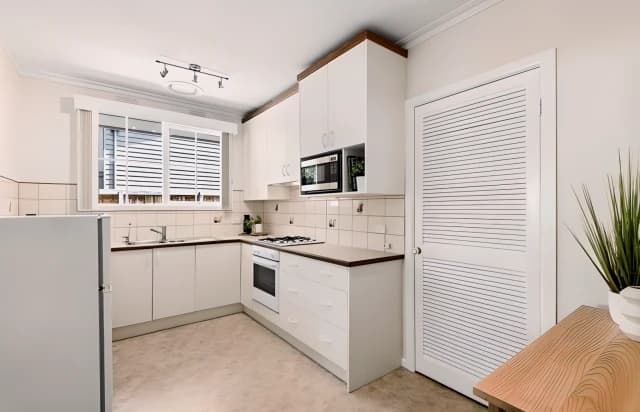 4/314 Canterbury Road, Surrey Hills image 5
