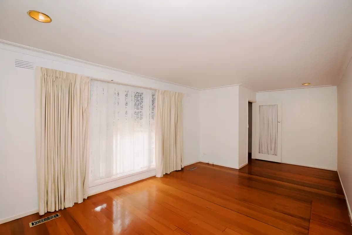 3 Bed, 1 Bath