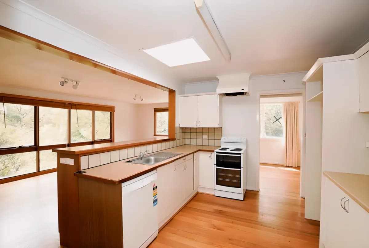 3 Bed, 1 Bath