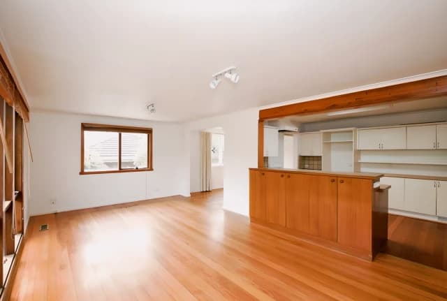 3 Bed, 1 Bath