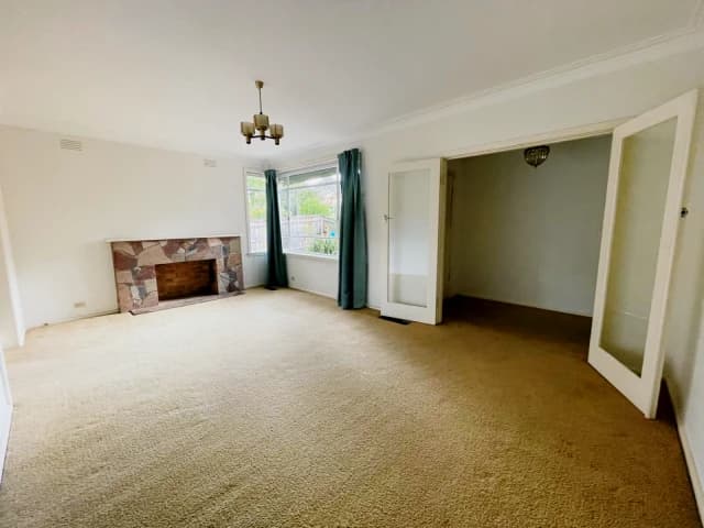 89 Hill Road, Balwyn North image 3