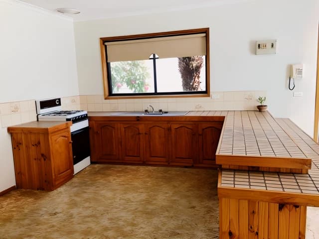 26 Davy Street, Woodend image 3