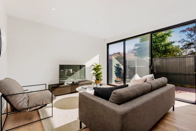 1/43 Park Crescent, Williamstown North image 3