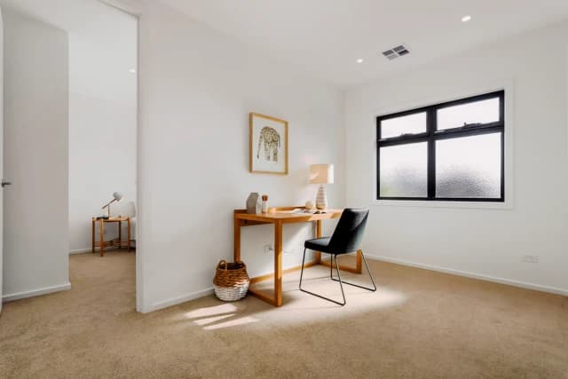 1/43 Park Crescent, Williamstown North image