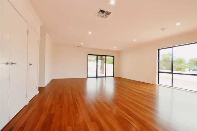 3 Bed, 2 Bath