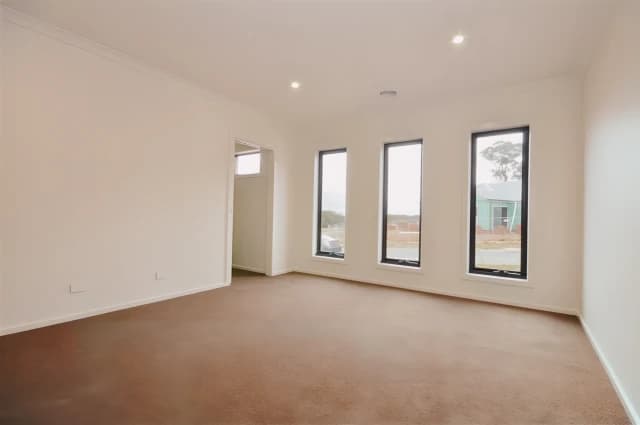 3 Bed, 2 Bath