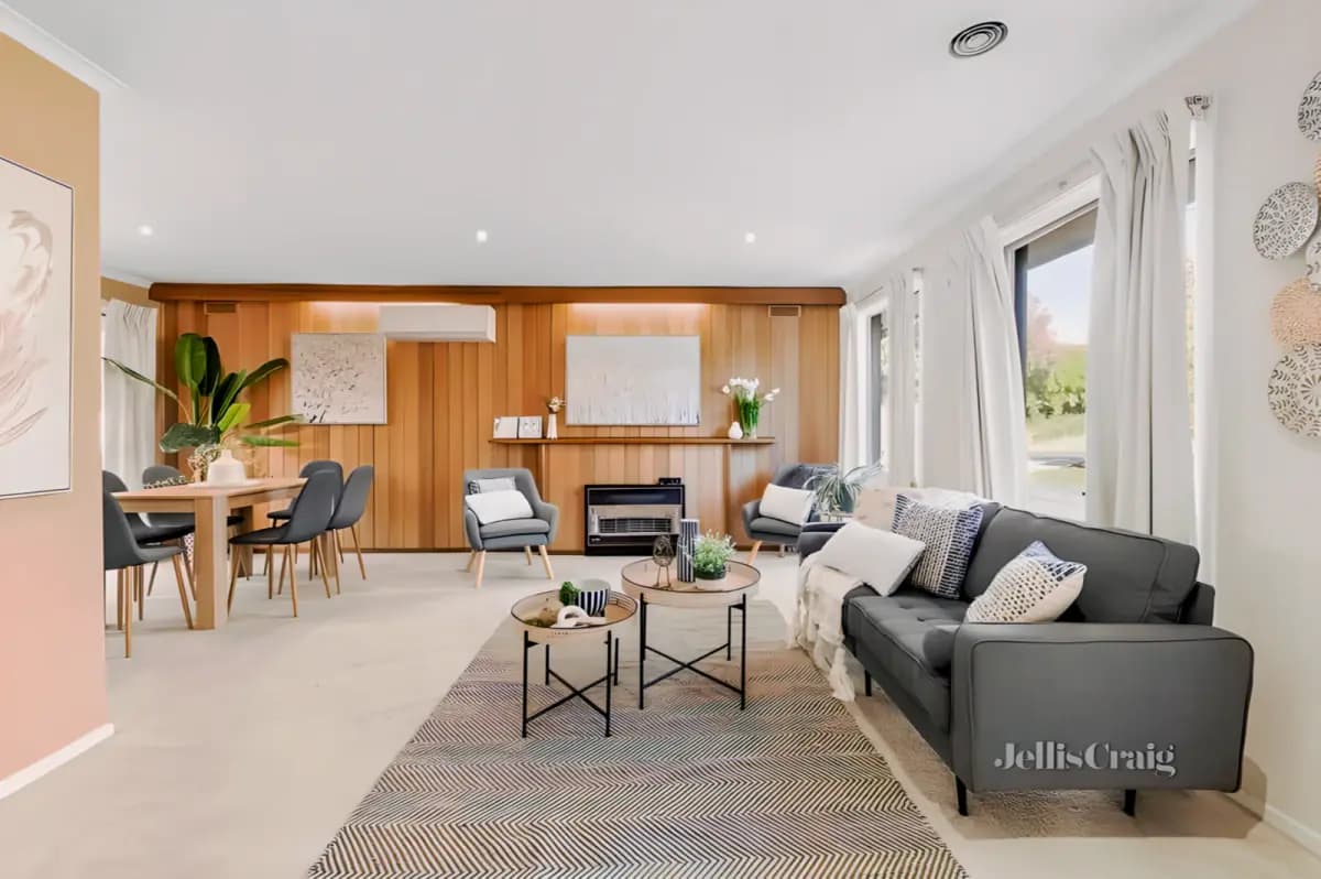 7 Valkyrie Crescent, Ringwood
