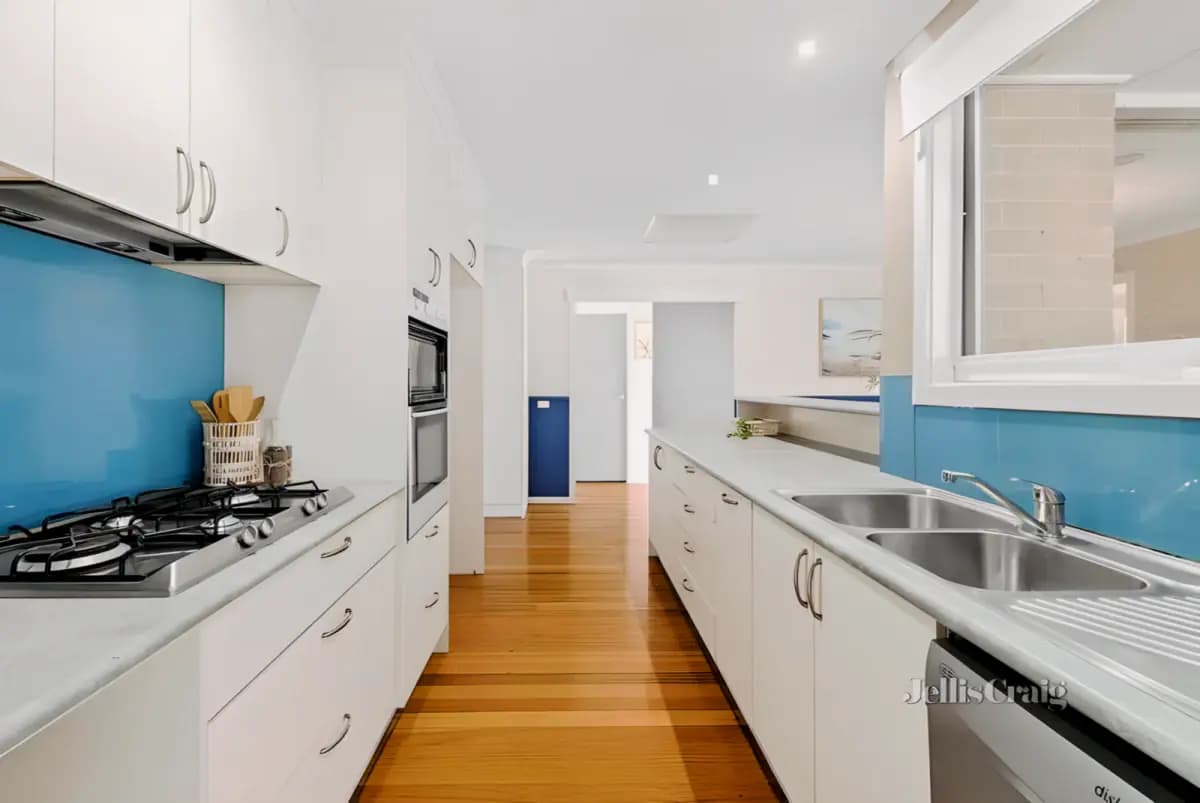 7 Valkyrie Crescent, Ringwood