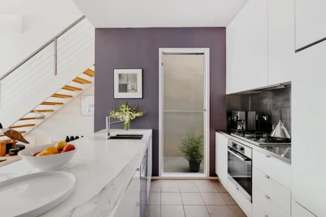 6 Greig Street, Albert Park image 3