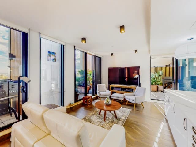 2 Bed, 2 Bath