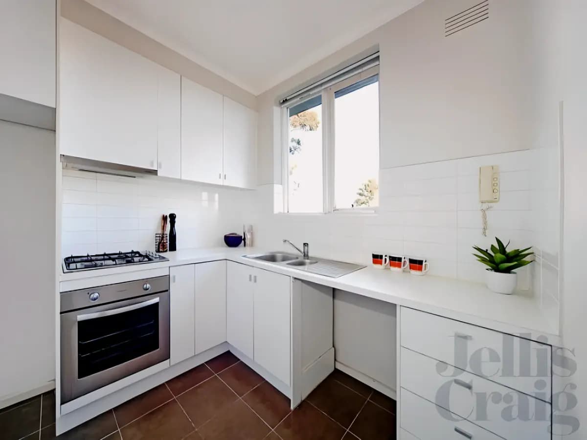13/23 Kooyong Road, Armadale