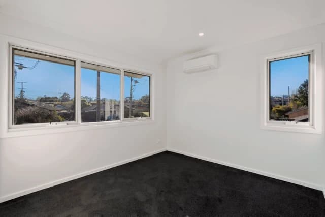 1/11 Paul Street, Doncaster image