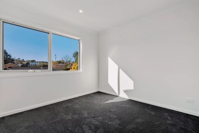 1/11 Paul Street, Doncaster image