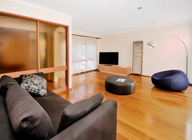 5 Bed, 3 Bath