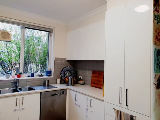 4/7 Ashby Grove, Ivanhoe image 3