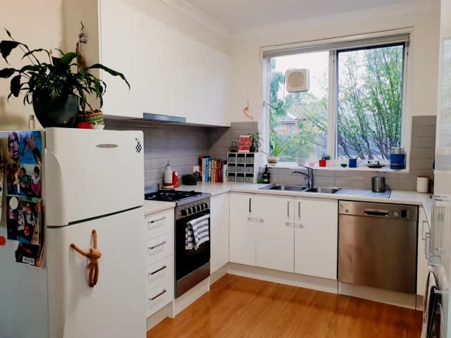 4/7 Ashby Grove, Ivanhoe image 4